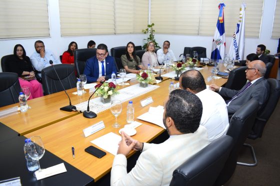 Proindustria realiza entrega de fondos para remozamiento de subestación de bomberos de Zona Franca de La Vega