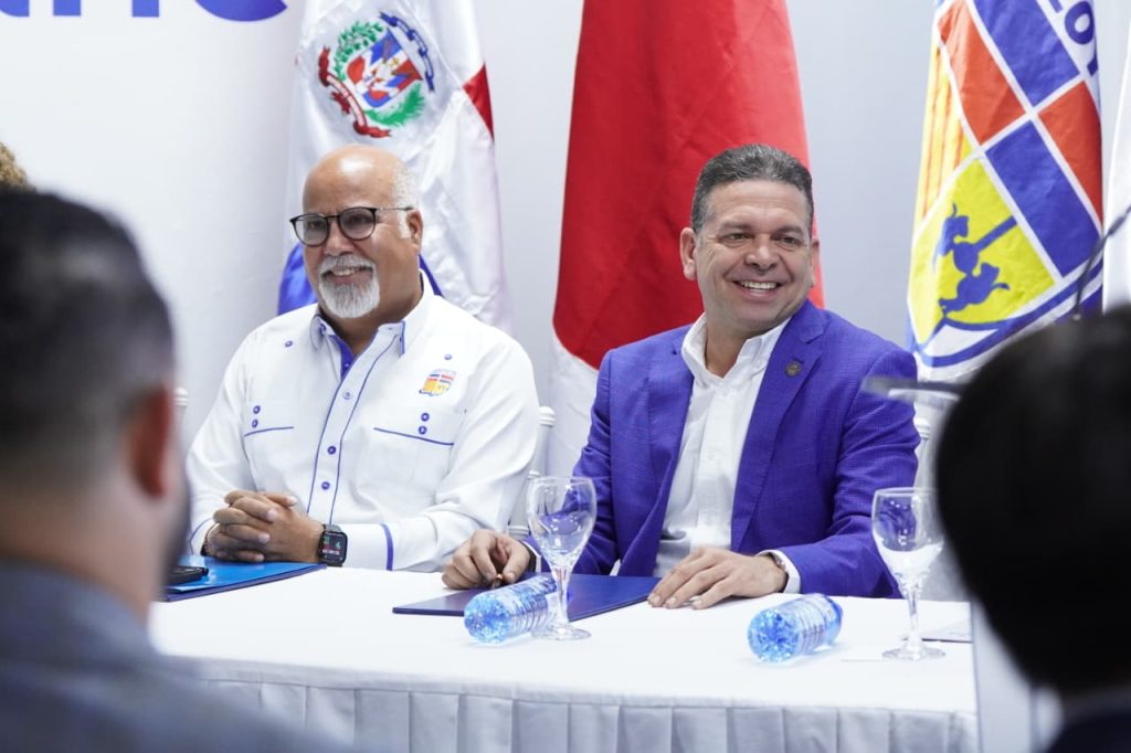 Proindustria entrega maquinarias al Instituto Politécnico Loyola para impulsar el Programa de Aceleración de Startups Industriales